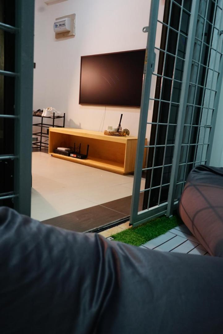 Domus Apartment *